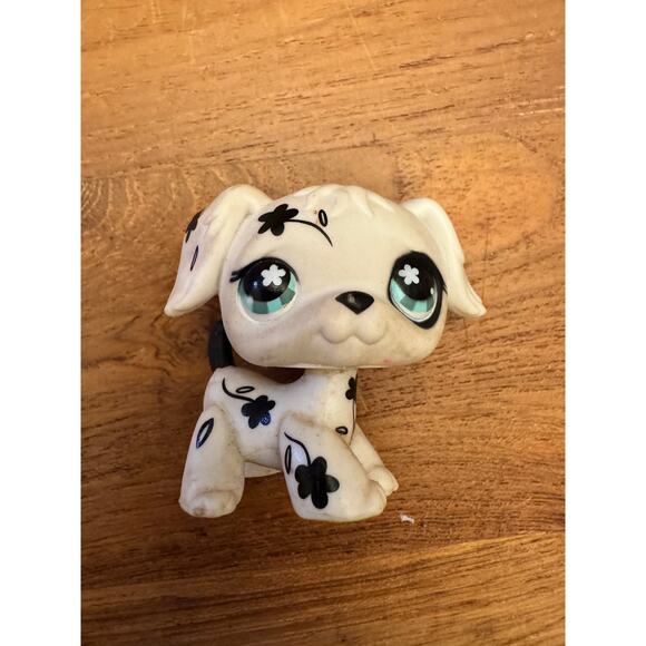 Authentic Littlest Pet Shop (LPS) Dalmatian #469 - Black Floral Decals - 2008 - Picture 1 of 6